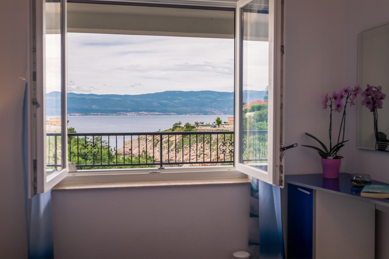 Apartments Stasic Vrbnik Exterior photo